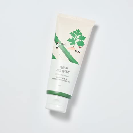 Roundlab Mugwort calming cleanser 150ml / 5.07 fl. oz